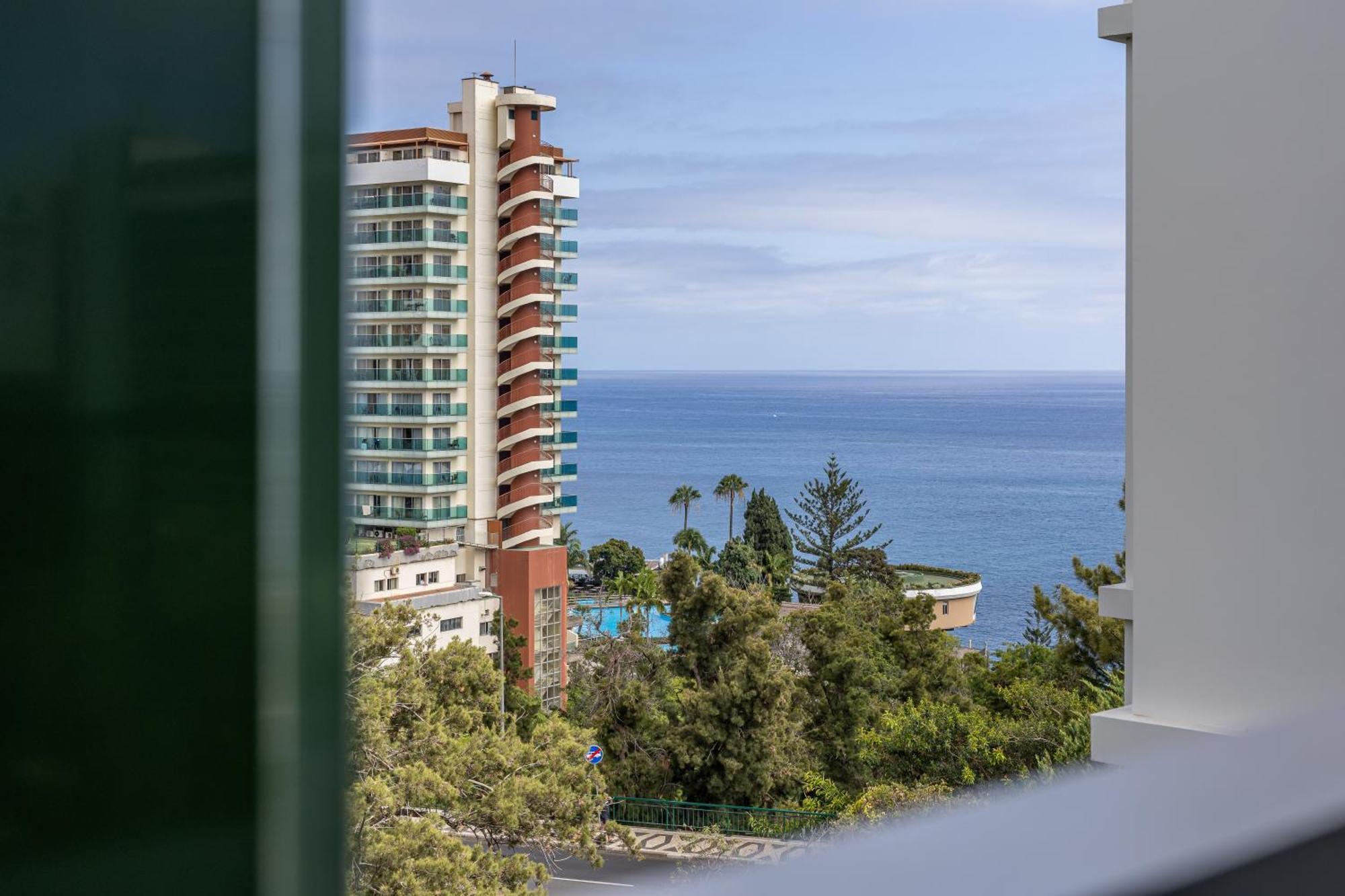 Vista Savoy By Rmz Apartment Funchal  Exterior foto