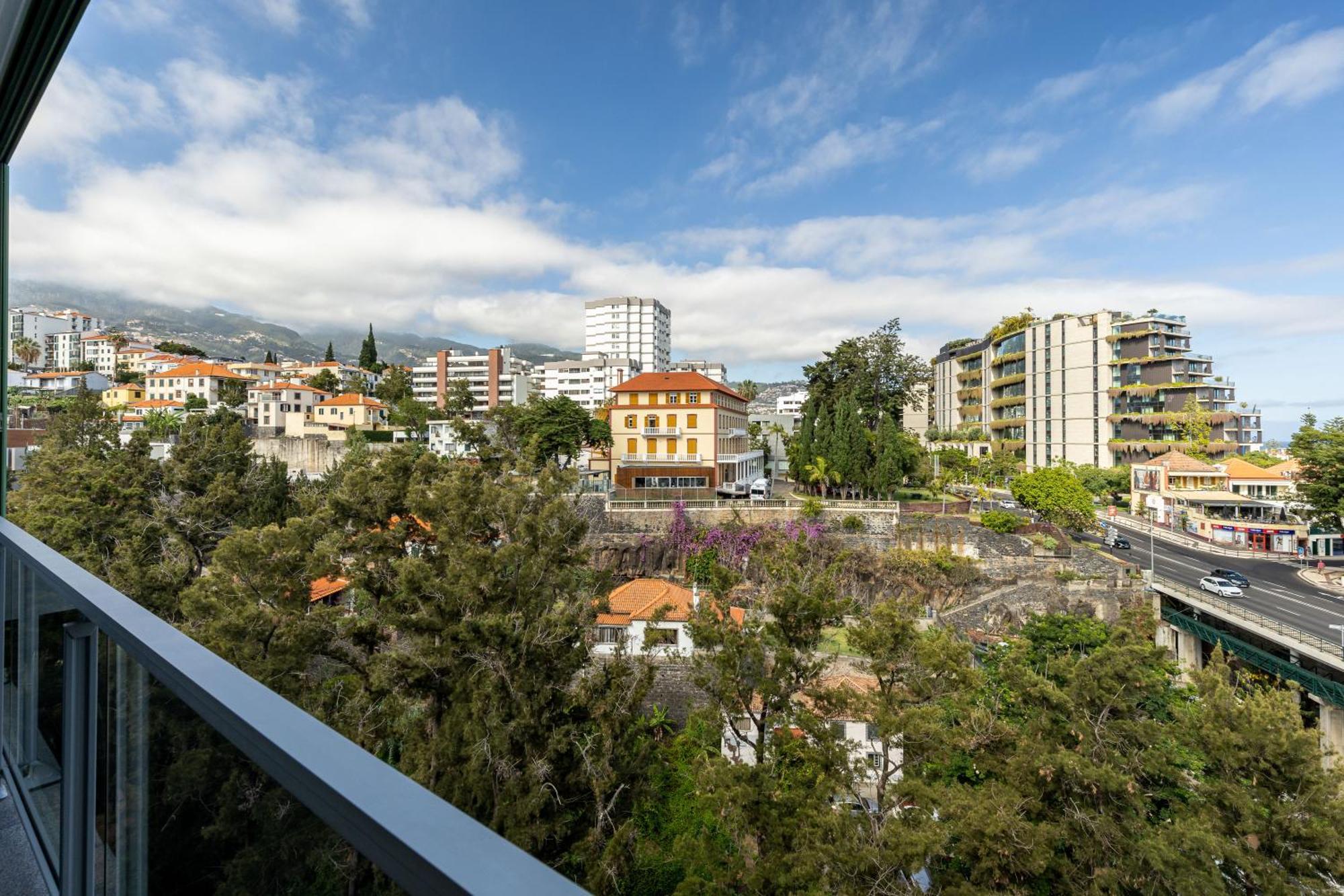 Vista Savoy By Rmz Apartment Funchal  Exterior foto